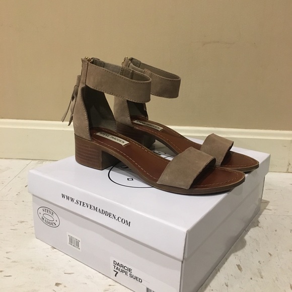 Steve Madden Shoes - Steve Madden Sandals